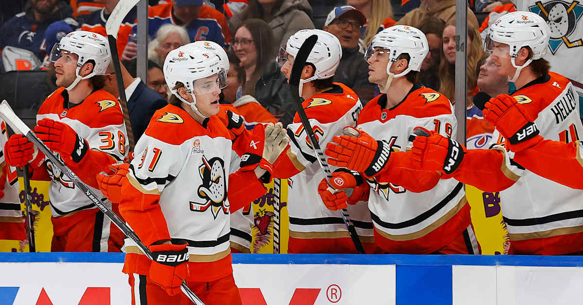 Anaheim kiinnostavampi kuin koskaan Teemu Selänteen jälkeen – asiantuntija hehkuttaa: ”Tehtaan takuulla pudotuspeleihin” | Urheilu