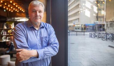 Nokian romahduksen läheltä nähnyt analyytikko Yhdysvalloista: Kukaan ei välitä Suomesta, mutta Ruotsi voi auttaa meitä | Talous