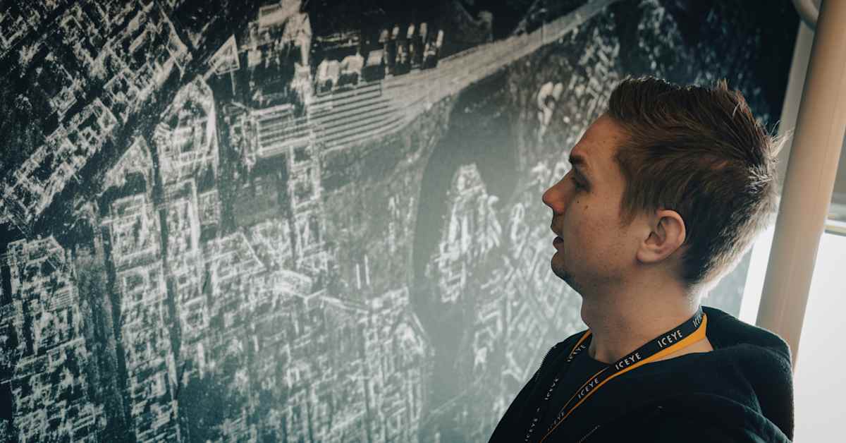 Suomen kuumimmassa yhtiössä kamerat pitää jättää narikkaan – näin suomalaisyhtiöistä tuli avaruuden valloittajia | Talous