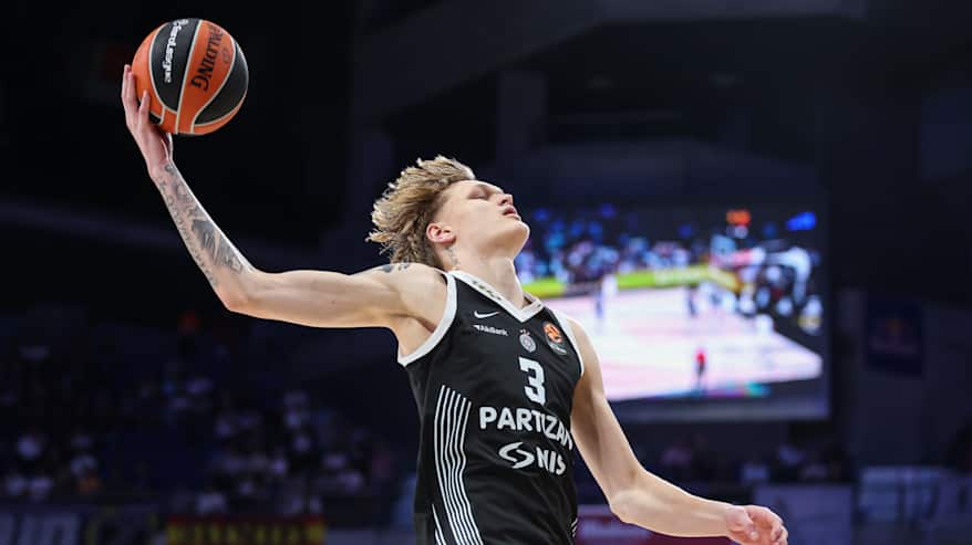 Miikka Muurinen koripallon Euroliigassa.