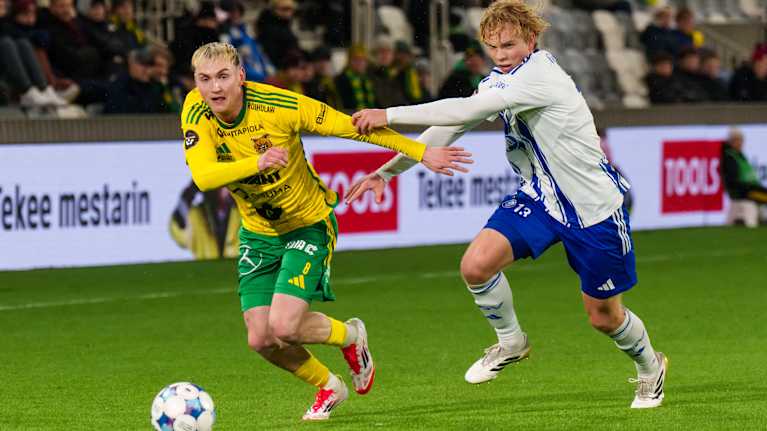 Maksim Stjopin mot HJK.