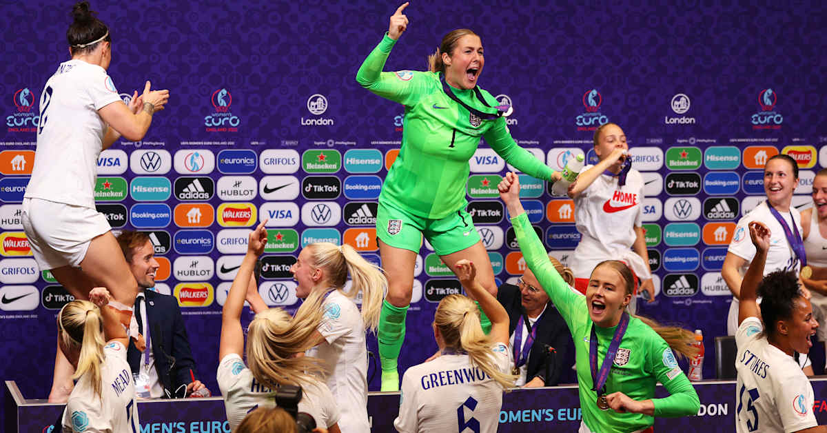 Englannin juhlittu EM-sankari avautui homoudestaan – paljasti myös šokki­päätöksensä syyt | Urheilua lyhyesti