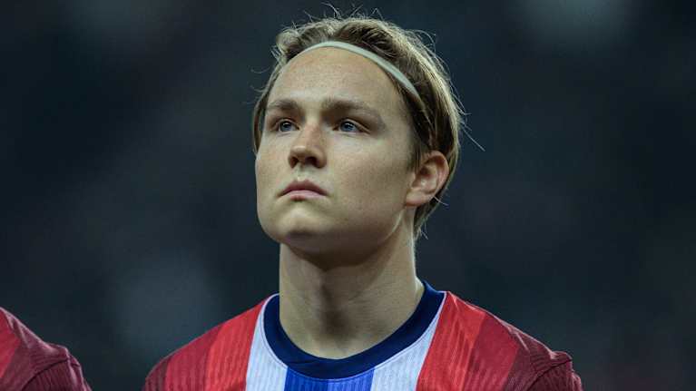 Andreas Schjelderup lähikuvassa.