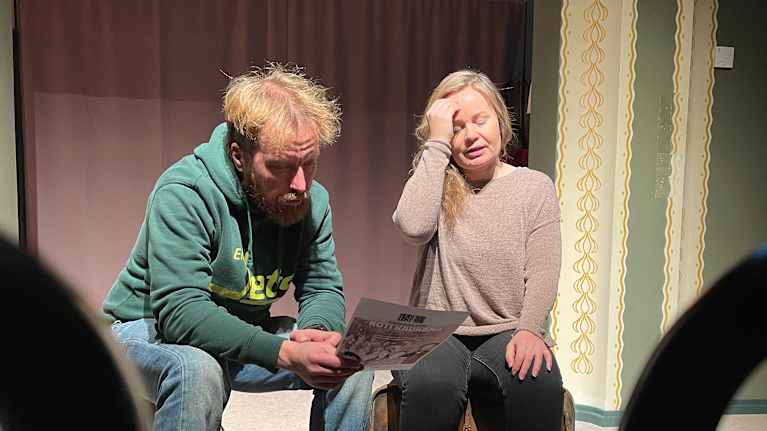 Jaakko Tohkanen ja Maria Karhapää Museo Elielissä.