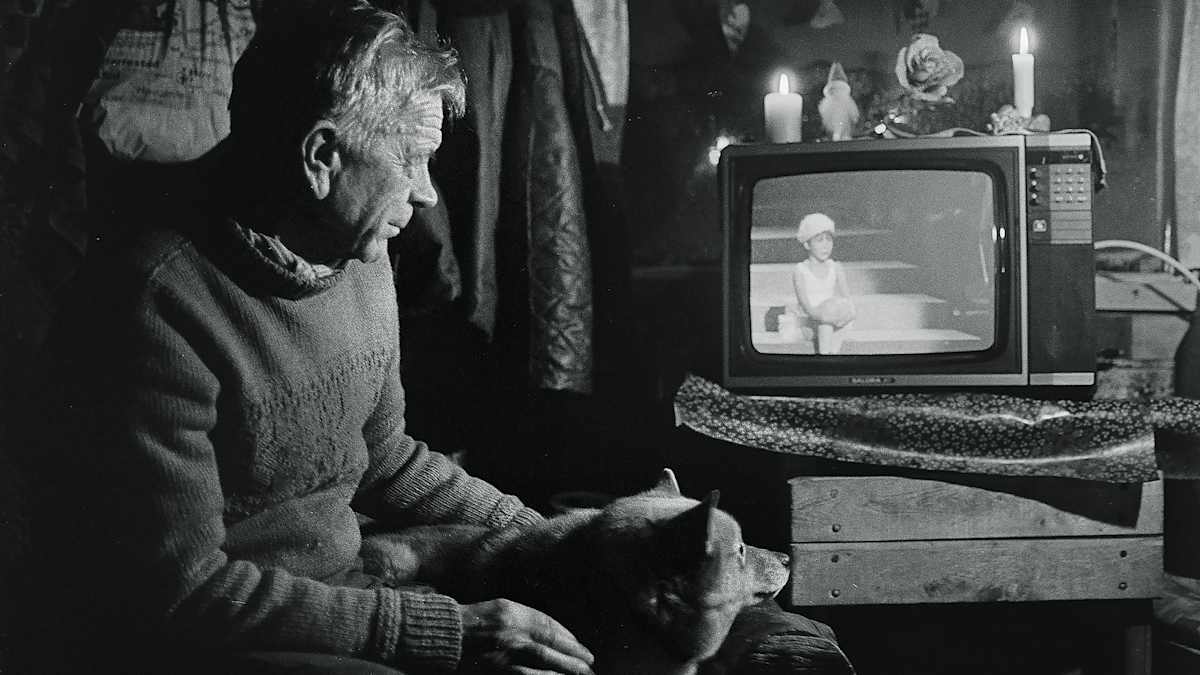 Olennainen osa suomalaista demokratiaa – uusin Yle 100 -tutkimusteos kertoo Ylen ja suomalaisten suhteesta – Ylen tiedotteet – yle.fi