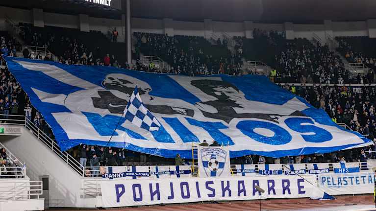 Suomen kannattajien katsomokoreografia.