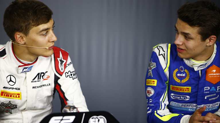 George Russell ja Lando Norris vuonna 2018 F2-sarjassa.