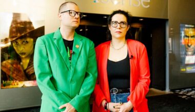 Katsoimme Wickedin jatko-osan kahden superfanin kanssa – ”En tiedä, koska toivun tästä” | Kulttuuri