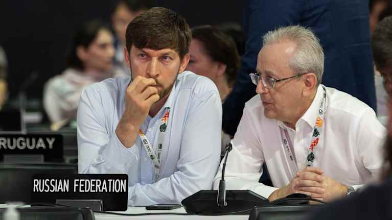 Venäjän edustajat COP-30-ilmastokokouksessa Brasiliassa.