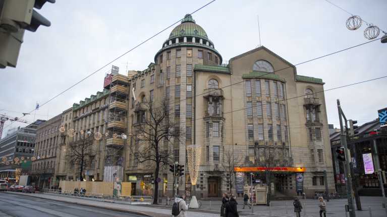 Uuden ylioppilastalon julkisivu.