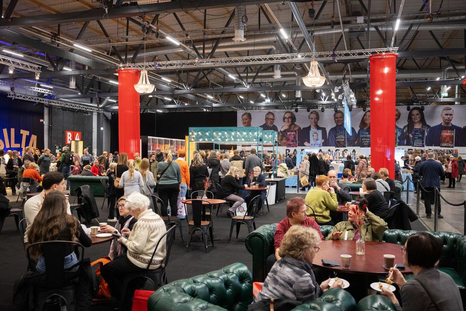 Suomen viihtyisimmät kirjamessut Jyväskylässä | Jyväskylän Messut Oy / Paviljonki