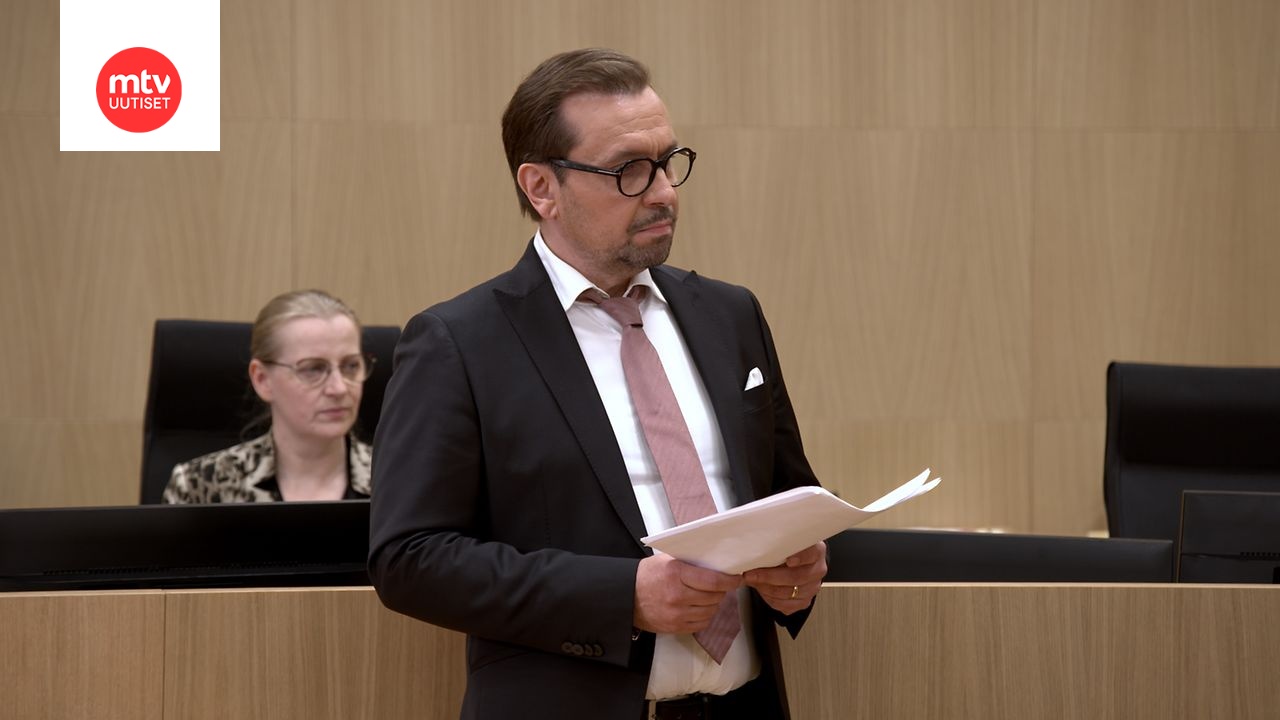 Janus Hanski nähdään Salatut elämät -sarjassa.