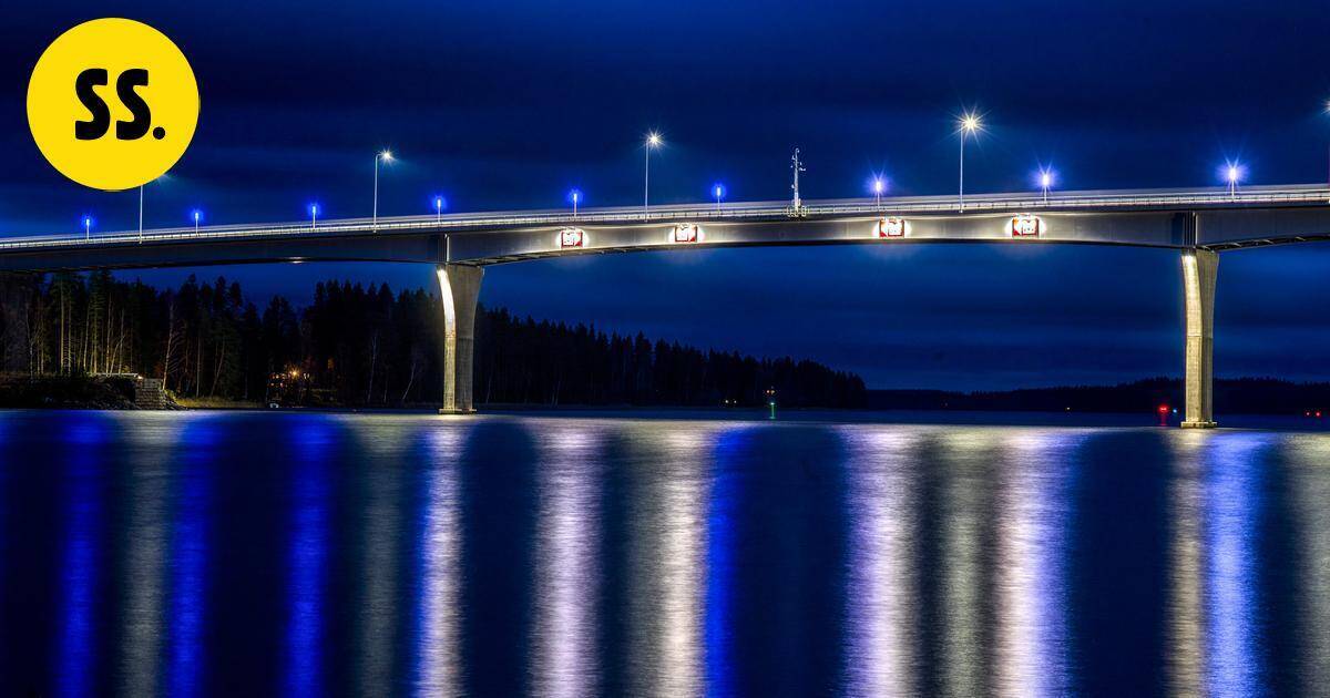 Kuorma-autot kolaroivat Jännevirran sillalla | Savo