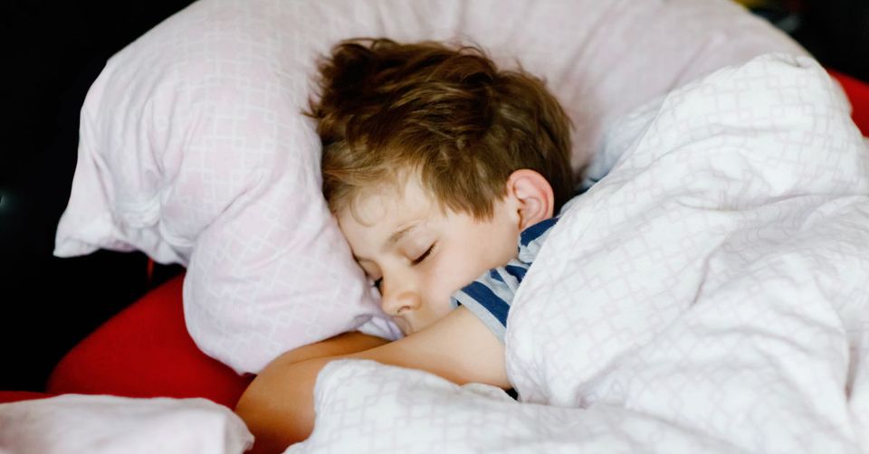 Kevään uutuuskirjamme jäljittävät hyvän unen, stressinhallinnan ja rauhallisen digiarjen lähteet