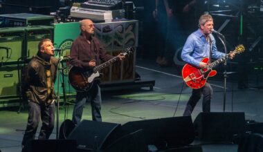 Millaisissa väleissä Gallagherin veljekset ovat olleet Oasiksen paluukeikoilla? Bändin jäsen kertoo