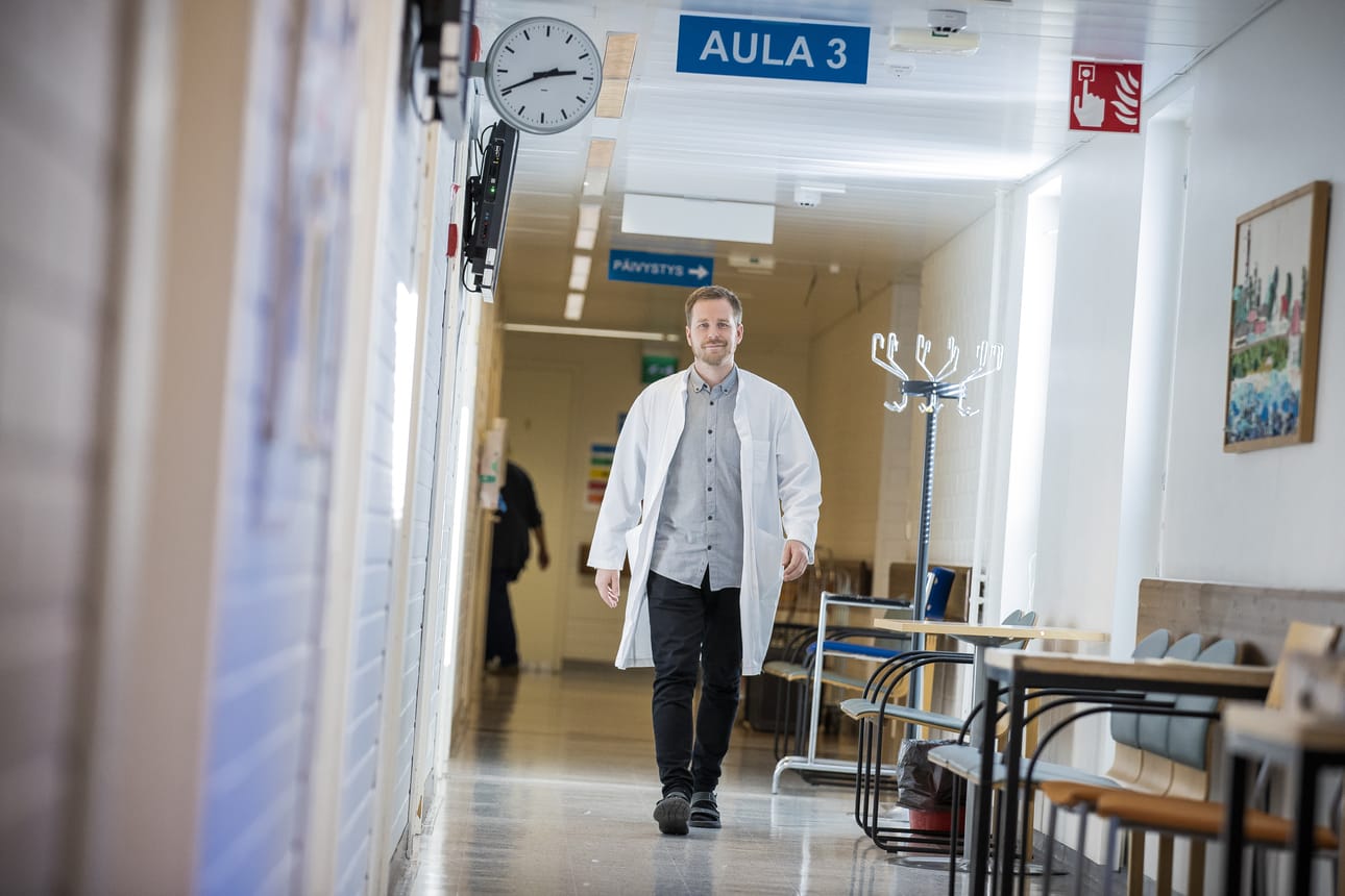 Tartuntataudeista vastaava lääkäri Yki Hintsala kertoo, että kaikenlaista perusflunssaa on liikkeellä, mutta ei poikkeuksellisen paljon.