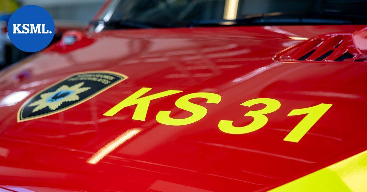 Auto ympäri ja takaisin pyörilleen ulosajossa Jyväskylässä | Keski-Suomi