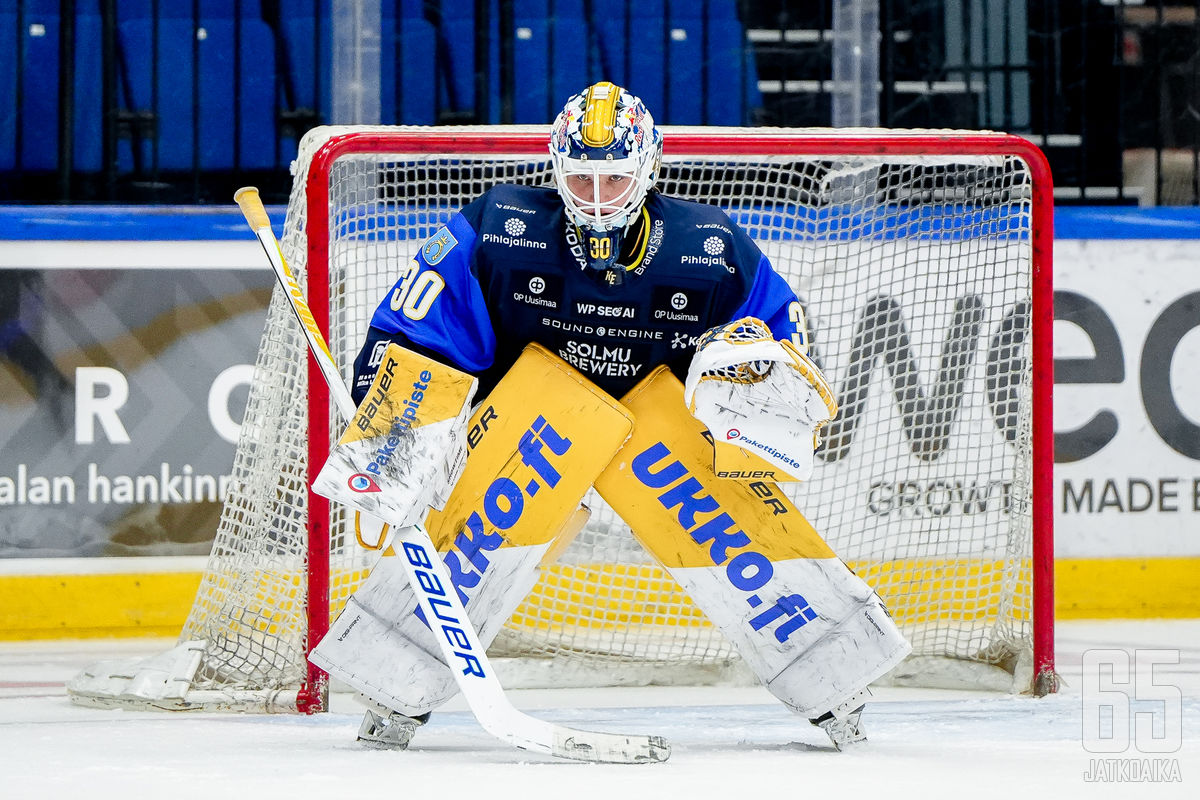 Rimpinen on torjunut alkukaudella 17 ottelua prosentilla 89,8.