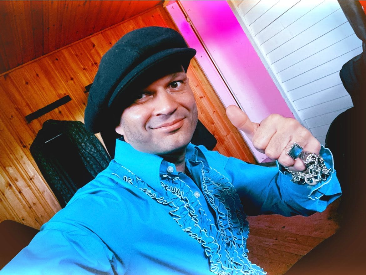 Dimitri Keiski on vuoden miesartisti