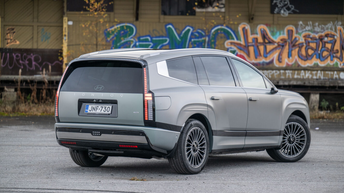 Hyundai Ioniq 9 AWD Calligraphy Performance