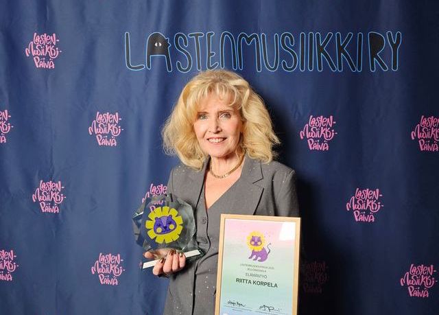 Ti-Ti Nallen ”äitinä” tunnetulle Riitta Korpelalle elämäntyöpalkinto - Alueviesti