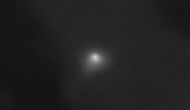 Tähtienvälistä komeettaa on kuvattu lukuisilla teleskoopeilla