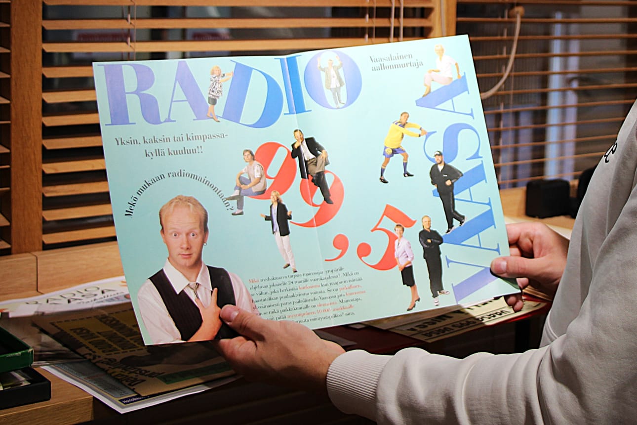 Radio Vaasan arkistosta löytyy monia mainoslehtisiä vuosien varrelta.