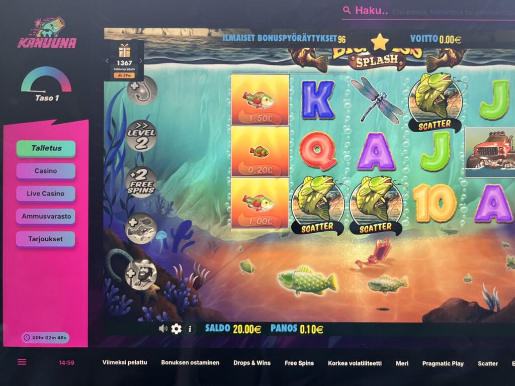 Kuvassa näkyy Tietookoneen näytöllä Big Bass Splash peli auki Kanuuna-kasinolla. Pelissä käyntiin on lähdössä bonuskierros. Kanuunan sivupalkista voi myös päätellä että Kanuunalla on tasojärjestelmä, missä pelaajat täyttävät tasomittaria, ja saavat siitä kierrätysvapaita palkintoja.