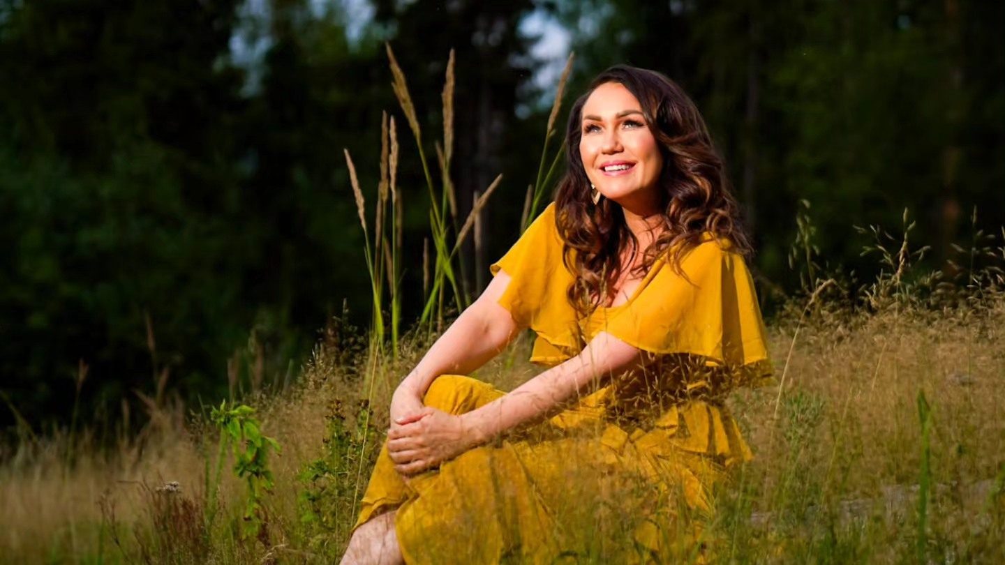 Saija Tuupanen pyytää apua lapsille – näin se käy