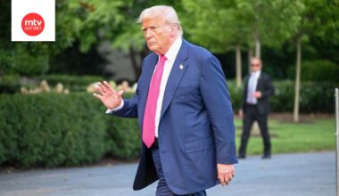 Arkistokuva Donald Trumpista. Armahduskirjeen mukaan listalla oleville myönnetään täysi ja ehdoton armahdus.