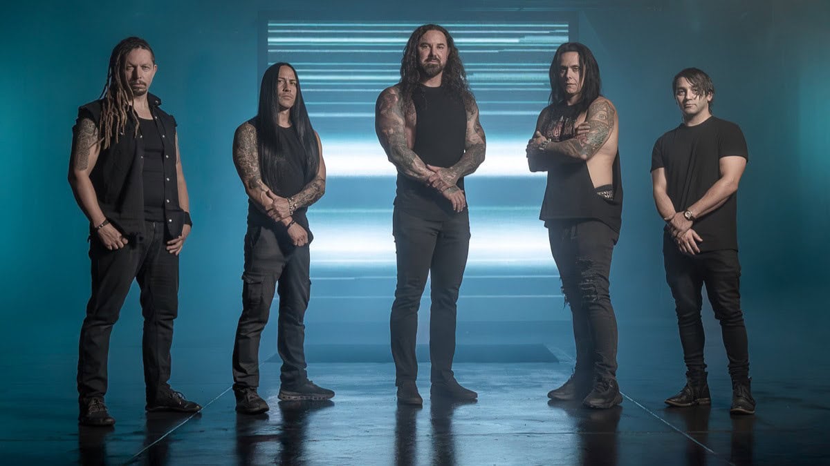 Kohuyhtye As I Lay Dying julkaisi uuden kokoonpanon toisen singlen - "Sanoitukset peilaavat niitä ihmisiä, jotka haluan ympärilleni"