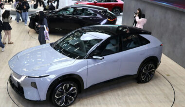 Guangzhoun autonäyttely: Kiinasta vyöryy autoja, joille Euroopalla ei ole varaa nauraa