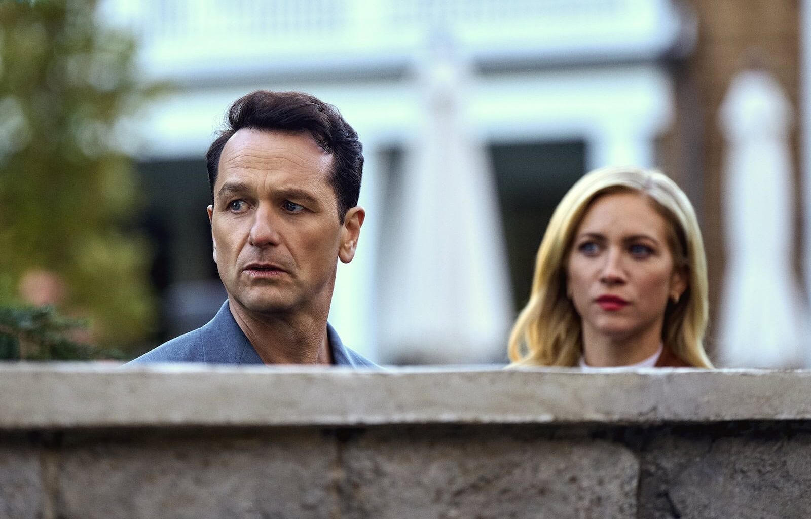 Tämä Netflix-sarja sai suomalaiset koukkuun – Katsotuin jo 9 päivää putkeen