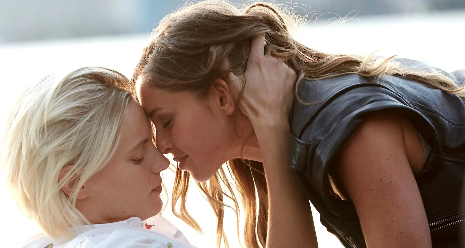 Nyt ilmaiskatselussa: Kahden naisen intohimoinen seksisuhde uhkaa tuhota tulevaisuuden