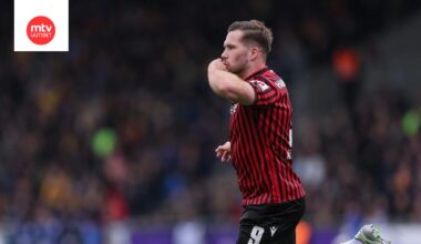 Benjamin Källman teki kaksi maalia Padebornin verkkoon.