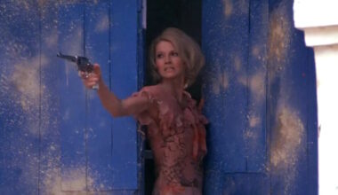 Kulttihetki: Ilmaiskatselussa 70-luvun väkivaltaa, huumoria ja seksiä – ja yksi historian noloimmista alastonkohtauksista