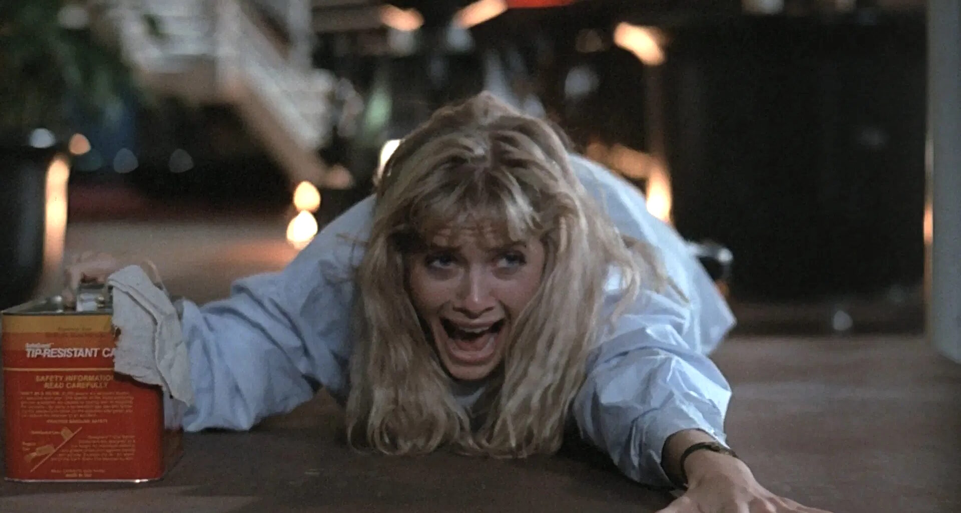 Kulttihetki: Ilmaiskatselussa hillitöntä kasarihörhöilyä – tappajarobotit riehuvat ostoskeskuksessa!