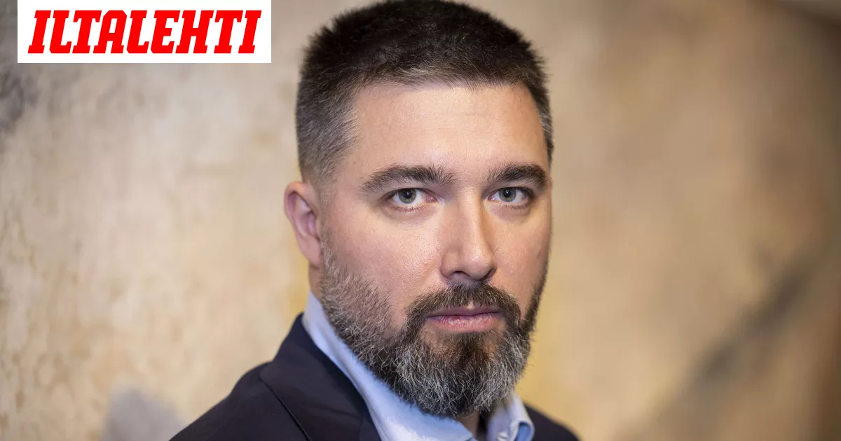 Kansanedustajan vati nurin – ”Perverssi tirkistelyrituaali” - Iltalehti