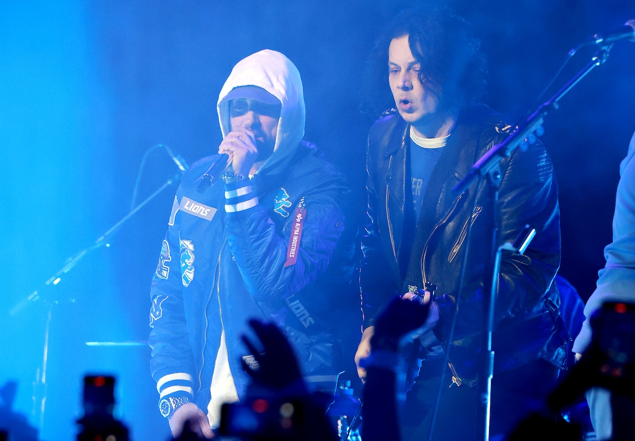 Mitä tapahtuu kun Jack White ja Eminem yhdistävät voimansa? Tälläistäkin nähtiin jalkapallo-ottelun väliajalla