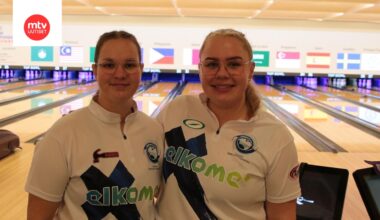 Essi Pakarinen (vas.) ja Peppi Konsteri toivat Suomelle jälleen yhden MM-kullan.