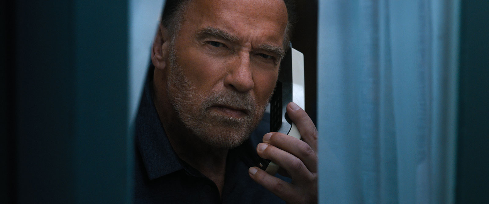 Arnold Schwarzenegger järjesti sotaveteraaneille oman elokuvanäytöksen: “Miettikää mitä voitte itse tehdä”