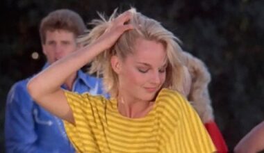 Nyt ilmaiskatselussa: Tukat pystyyn ja jalat liikkeelle – nämä kasaritytöt tahtoo bailata!