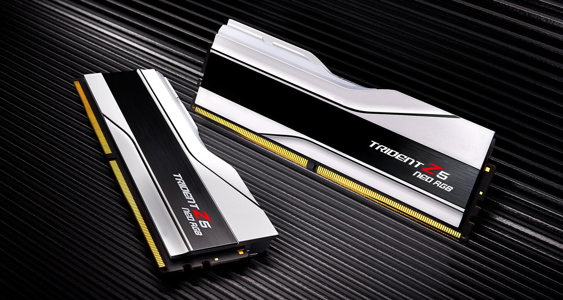 Valmistaja reagoi lopultakin muistien hintaralliin - vielä ei kannata hyppiä ilosta