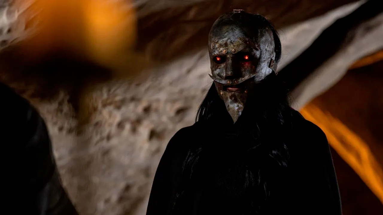 V for Vendetta -leffasta tuttu anarkistihahmo saa oman kauhuelokuvan – katso traileri