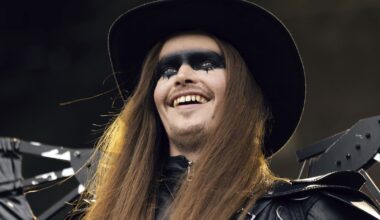 Tänään tv:ssä: Kotimaisen komedian jatko-osa on parempi kuin ensimmäinen – Nyt ensi kertaa pienestä ruudusta