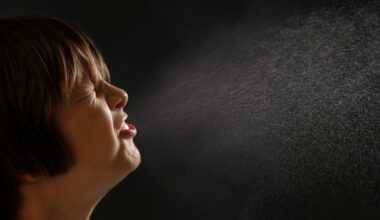 Britanniassa varaudutaan vuosikymmenen pahimpaan influenssakauteen