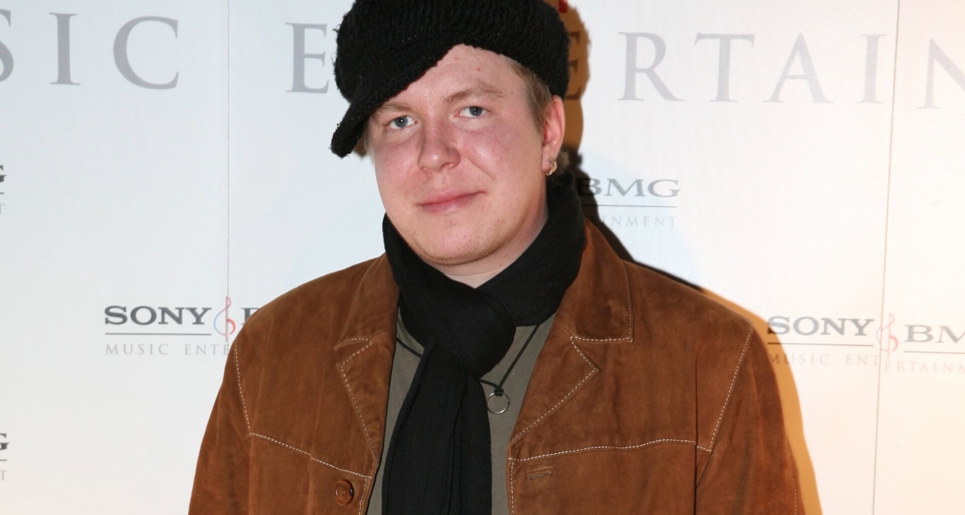 Muistatko laulaja Jani Wickholmin - ilmestyi eläkeläisenä someen, tältä näyttää nyt