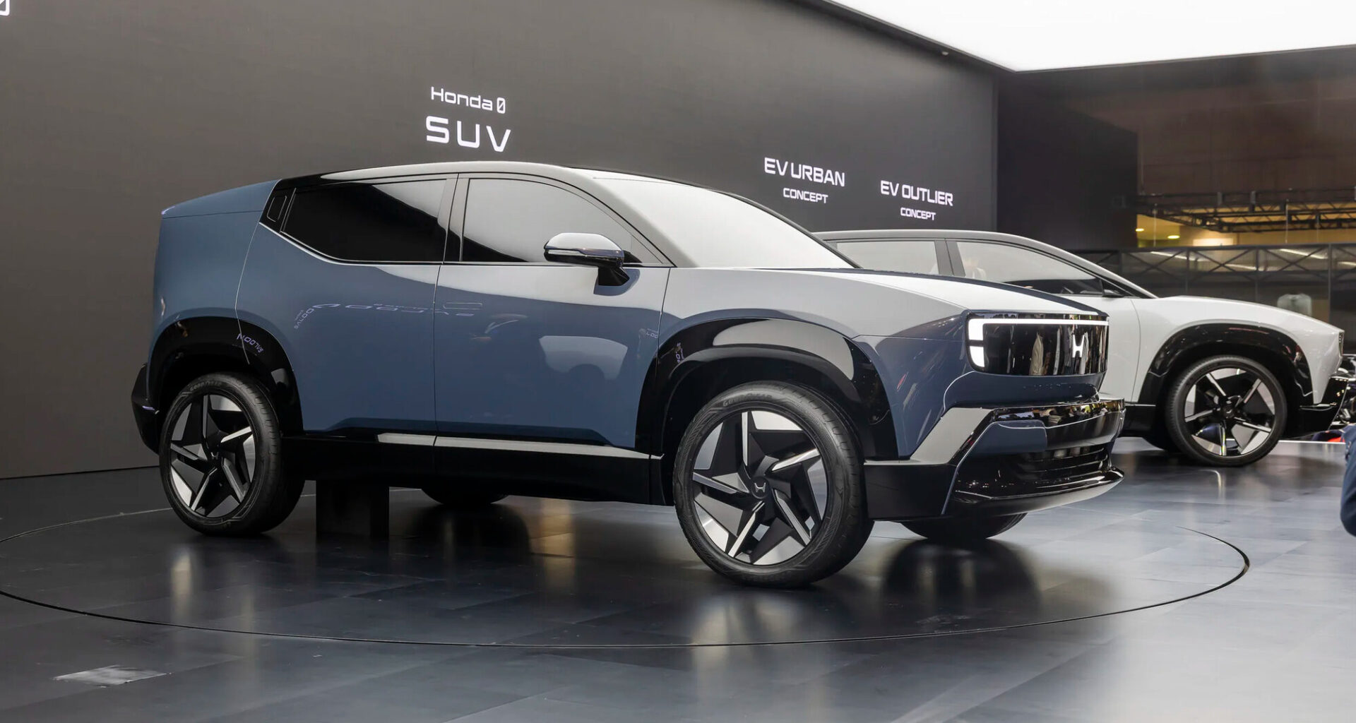 Hondan esittelemä sähköauto on jotain muuta kuin paksu tai painava