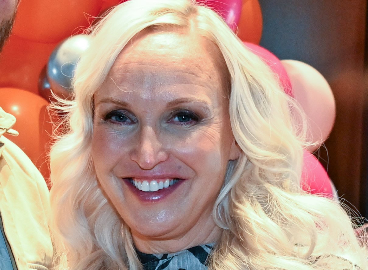 Jutta Larmilta ja Julianna Jokelalta uusi aluevaltaus