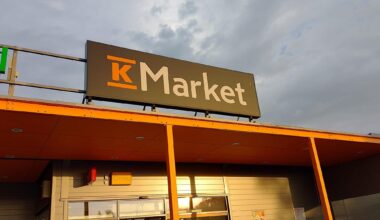Kasvistuote pois K-kaupoista, voi häiritä kilpirauhasen toimintaa